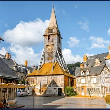 La Canopée - Place Sainte-catherine Honfleur